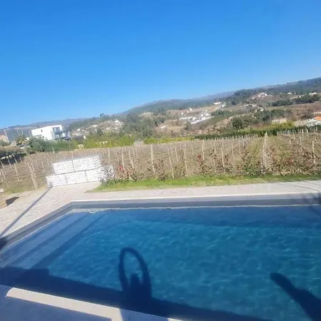 Дом отдыха Quinta Do Morgado 6pax - Casa Do Espigueiro Com Piscina Privada Кабесейраш-ди-Башту