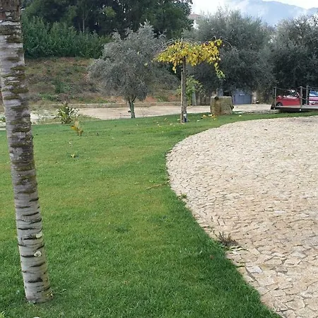Дом отдыха Quinta Do Morgado 6pax - Casa Do Espigueiro Com Piscina Privada Кабесейраш-ди-Башту